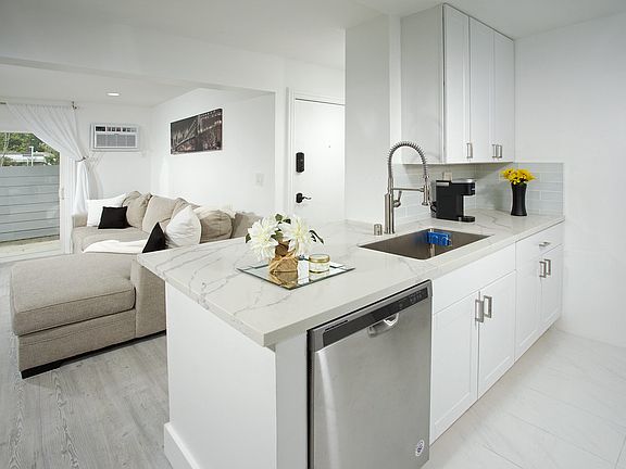 4th image of 28947 Thousand Oaks Blvd Unit 105