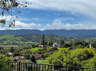 692 Hillside Dr, Solvang, CA 93463