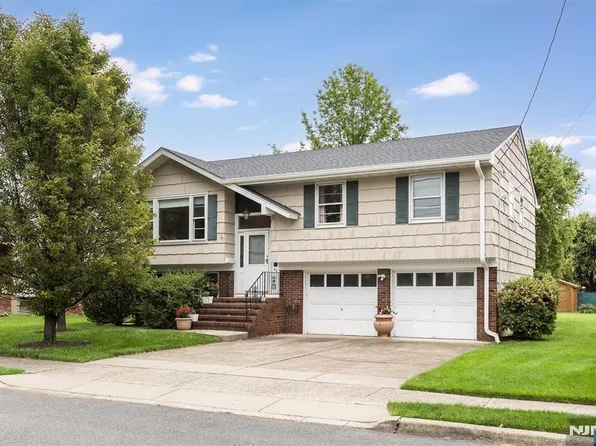 42 Henry St, Little Ferry, NJ 07643