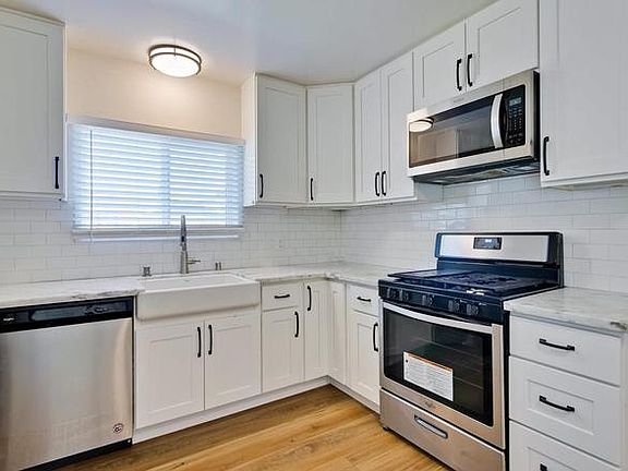 4th image of 213 Revey Ave