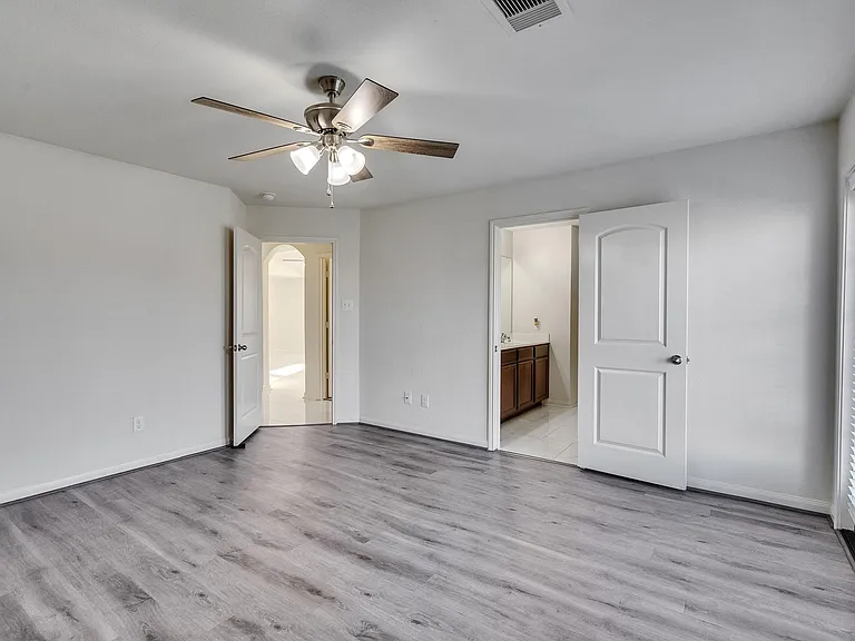 22419 Iron Mill Dr — Photo 23