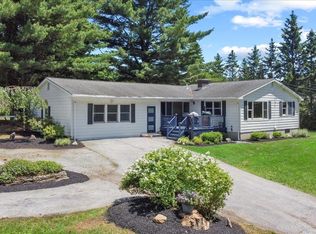 218 Puddingstone Rd, Pownal, VT 05261