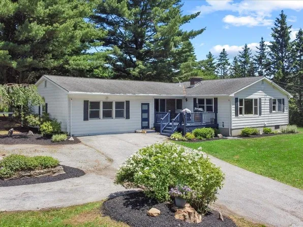 218 Puddingstone Road, Pownal, VT 05261