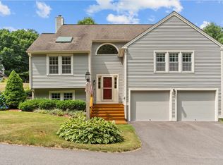 318 Fox Run Rd, Hudson, NH 03051