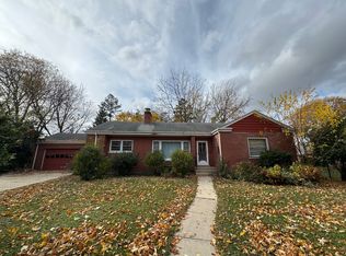 334 Ardmore Rd, Des Plaines, IL 60016