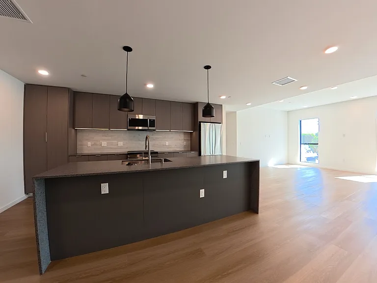 5119 Colfax Ave #202 — Photo 15