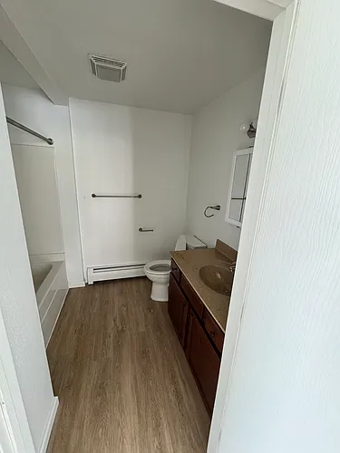 128 Arthur St Photo 1