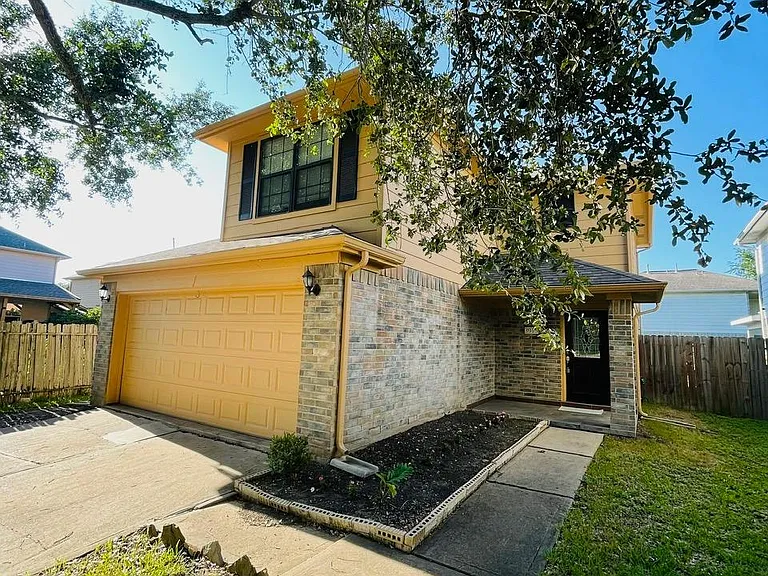 3915 Vauxhall Dr S — Photo 8
