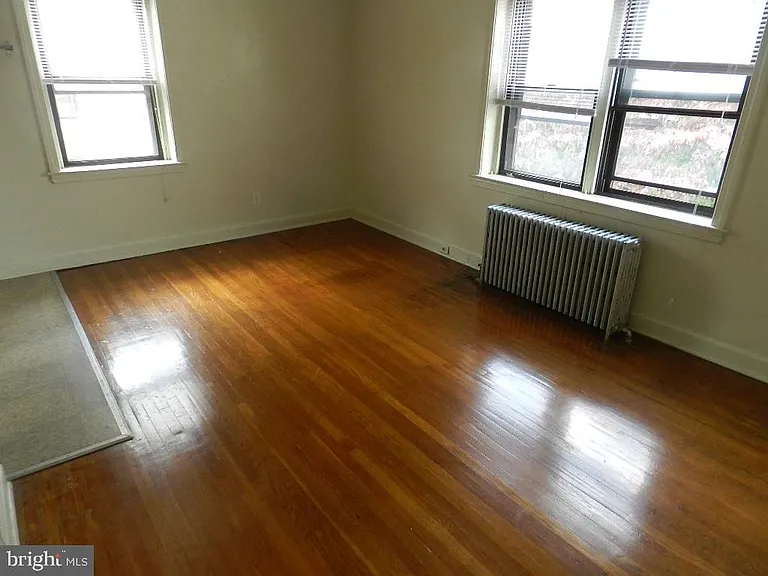 1934 Waverly St #B303 — Photo 3
