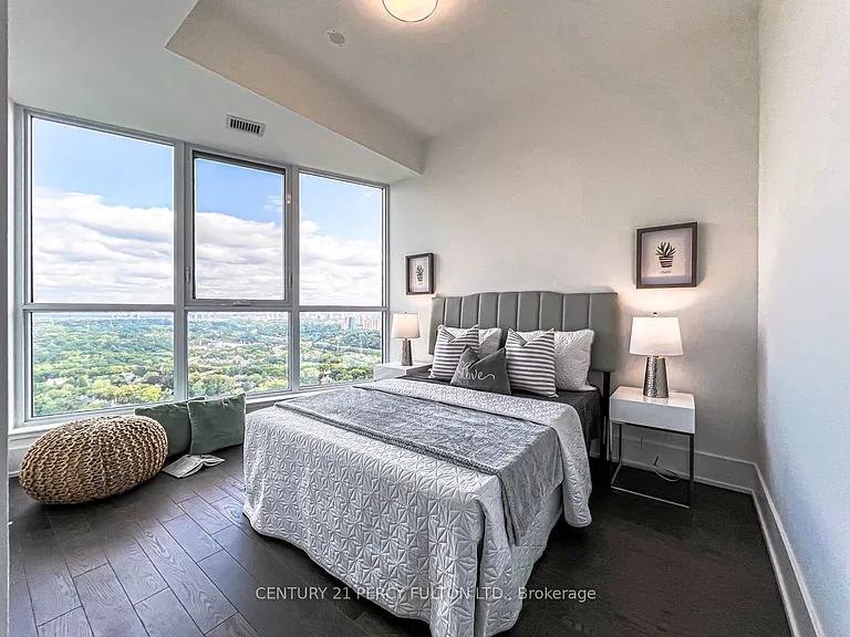 585 Bloor St E #3415 — Photo 11