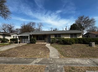 619 Shadywood Ln, San Antonio, TX 78216