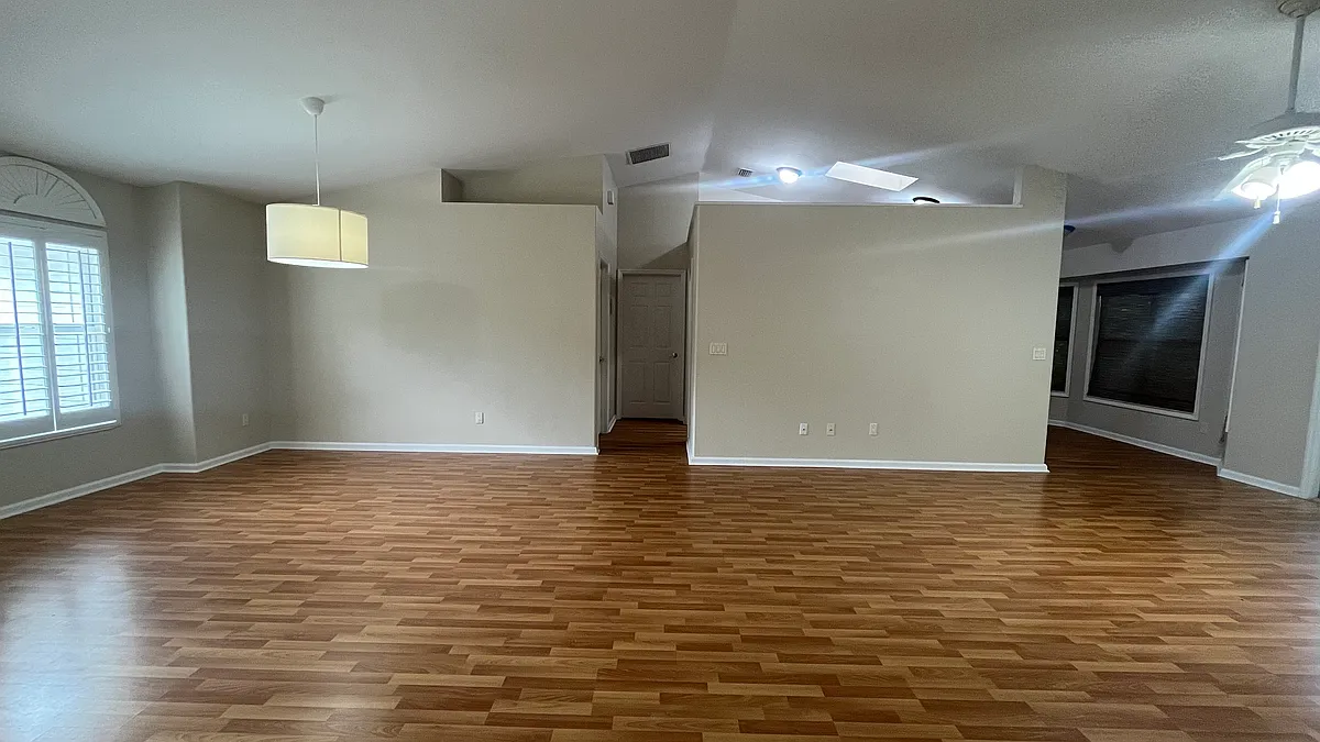 Building Photo - 508 NW 94th Way