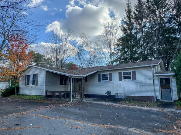 202 Turnpike Rd, Turners Falls, MA 01376
