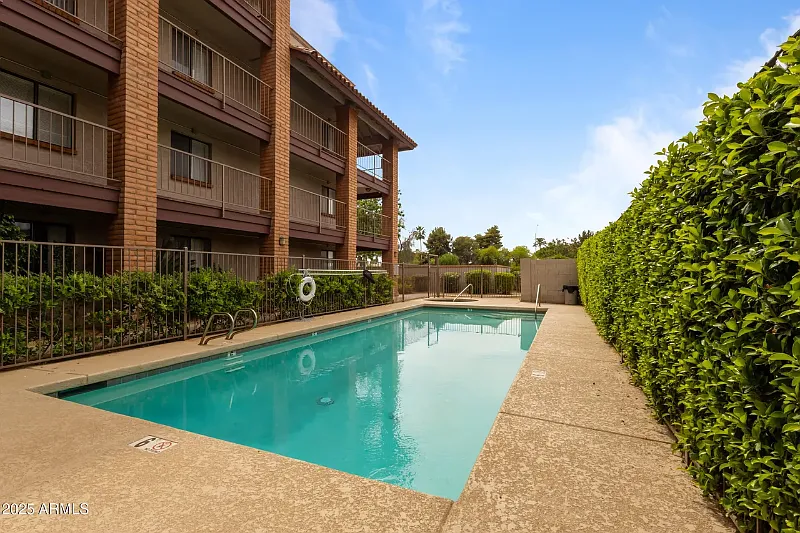 17 E Ruth Ave #302