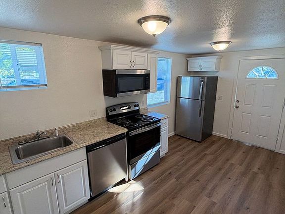 4th image of 1362 Liberty St NE APT 2