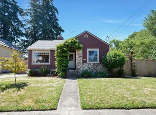 7040 SE Brooklyn St, Portland, OR 97206