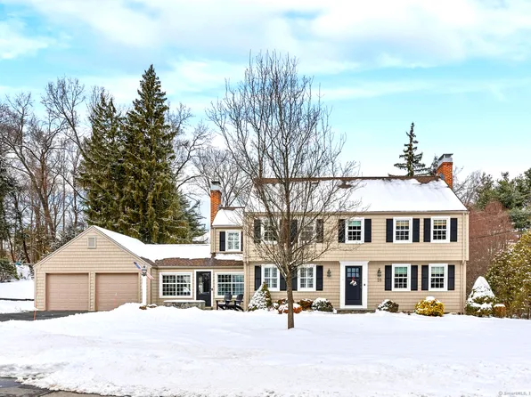 20 Treeborough Drive, West Hartford, CT 06117