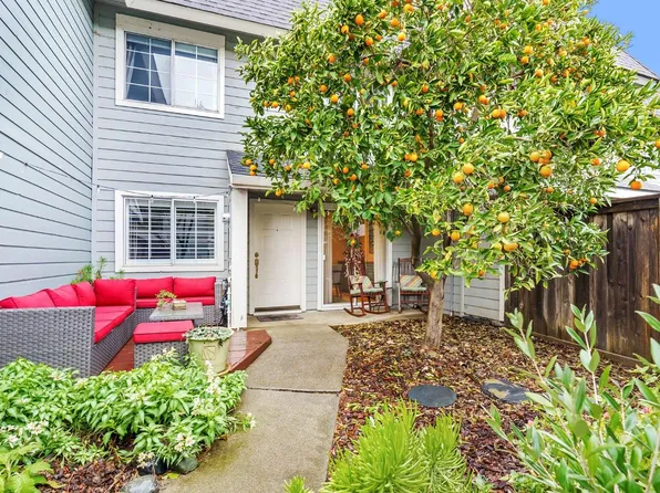 3114 Woods Cir, Davis, CA 95616