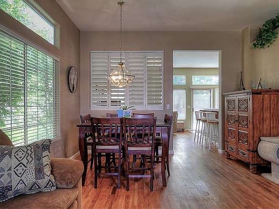4th image of 1760 Thomas Dehaven Ln