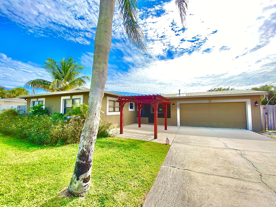 432 Penguin Dr