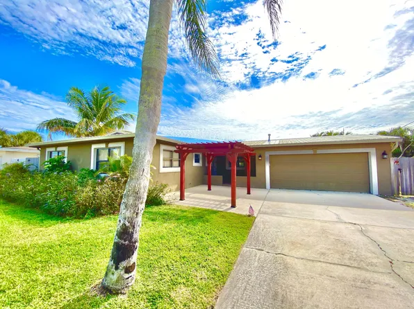 432 Penguin Dr, Satellite Beach, FL 32937