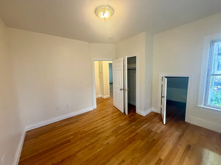 19 Banks St #1A — Photo 8