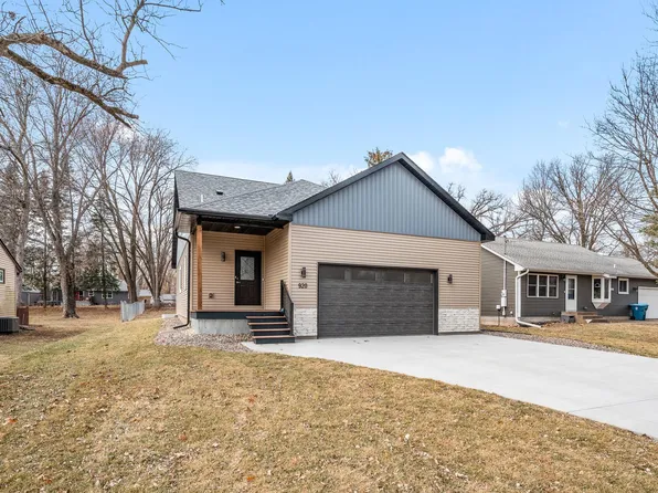 920 6th St SE, Forest Lake, MN 55025