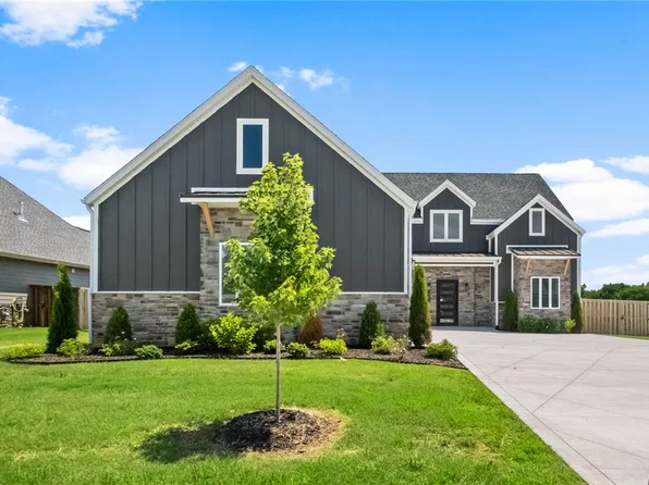 891 Greenhorn St, Bentonville, AR 72712