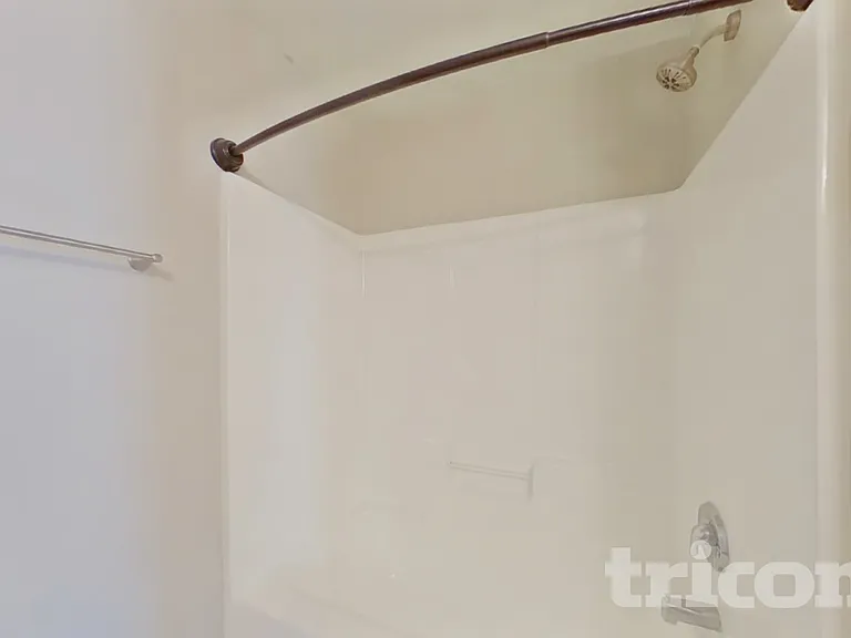 1810 Long Paw Ln — Photo 11
