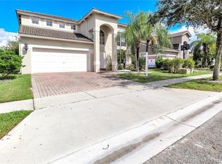 1621 NW 143rd Ter, Pembroke Pines, FL 33028