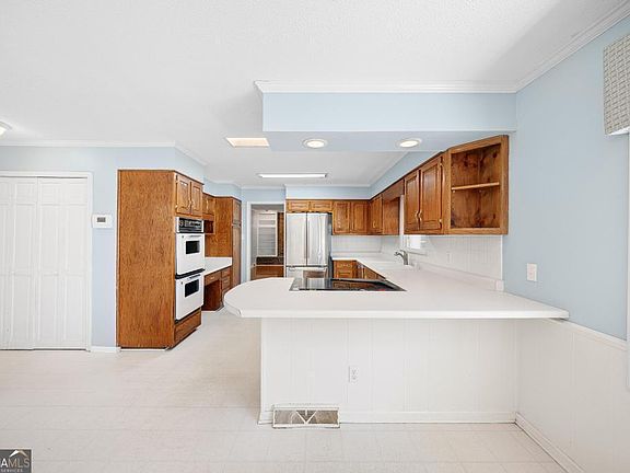 5th image of 73 Ridgeview Hts