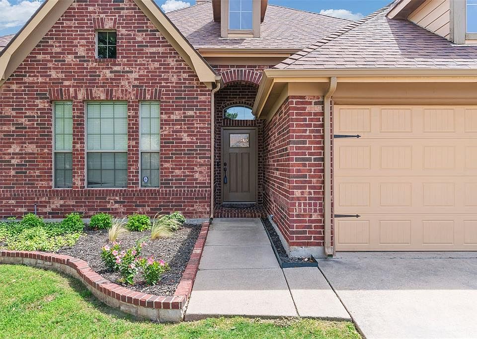 1st image of 5317 Thornbush Dr