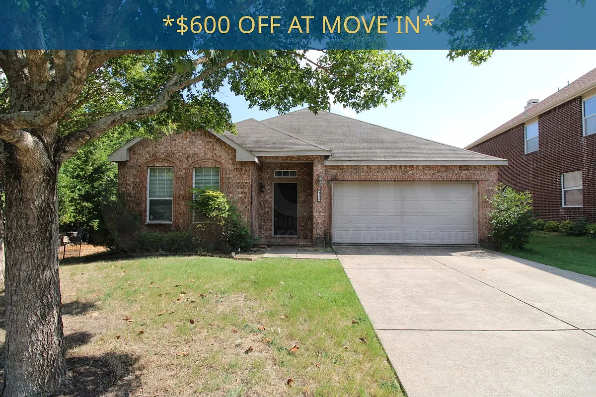 3 bed, 2.0 bath, 2186 sqft, $2,349 — Photo 1