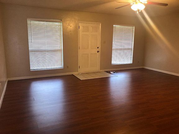2nd image of 817 Chestwood Ave