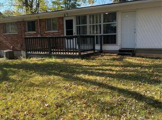 10416 Hallwood Dr, Saint Louis, MO 63136