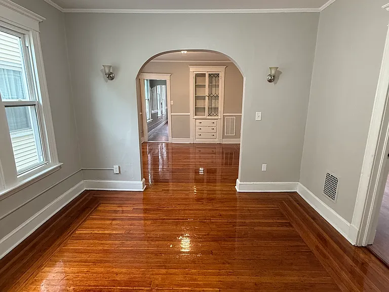 504 Winthrop Ave #B — Photo 4