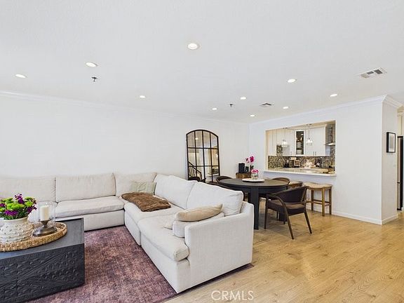 4th image of 735 W California Ave APT 102