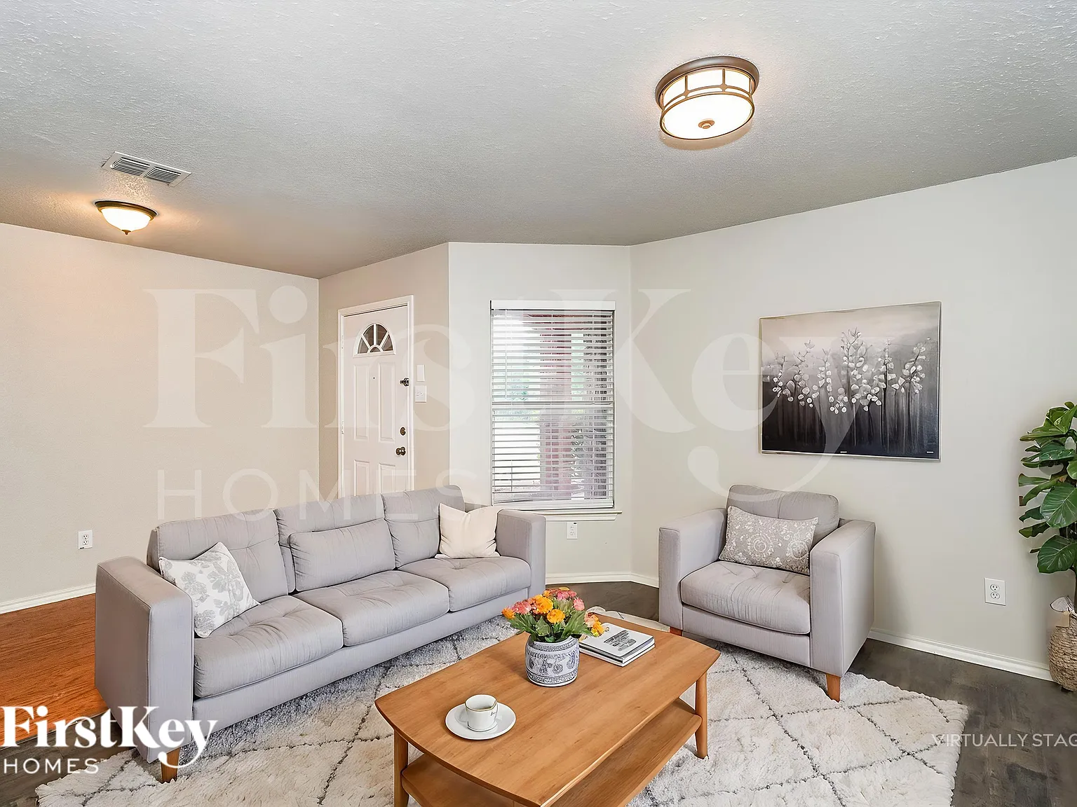 4 bed, 2.5 bath, 3131 sqft, $2,210 — Photo 3