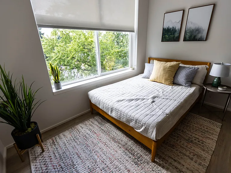 Shift Apartments — Photo 2