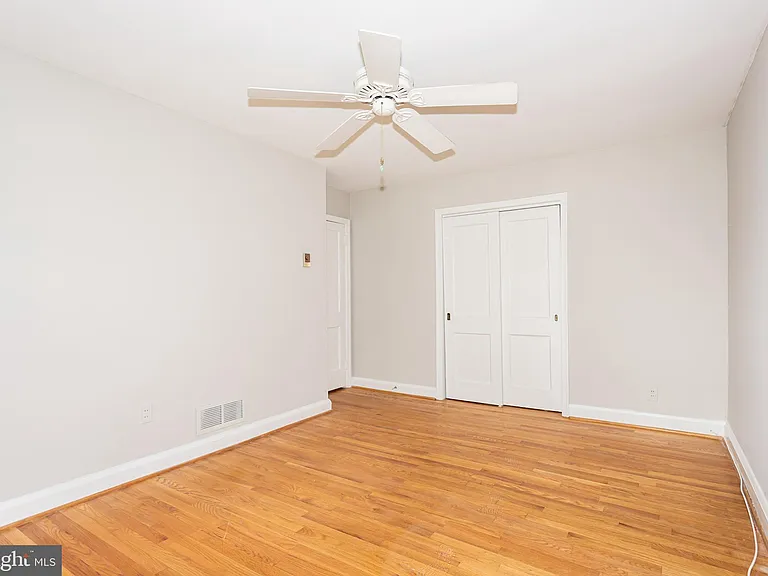 8426 Pleasant Plains Rd — Photo 13