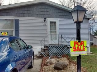 84 Louis Dr, Bloomington, IL 61701