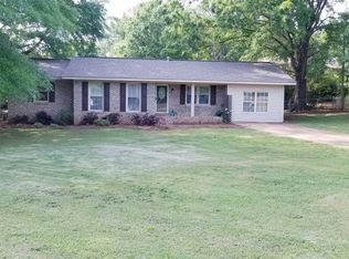 1106 Virginia Ave, Talladega, AL 35160