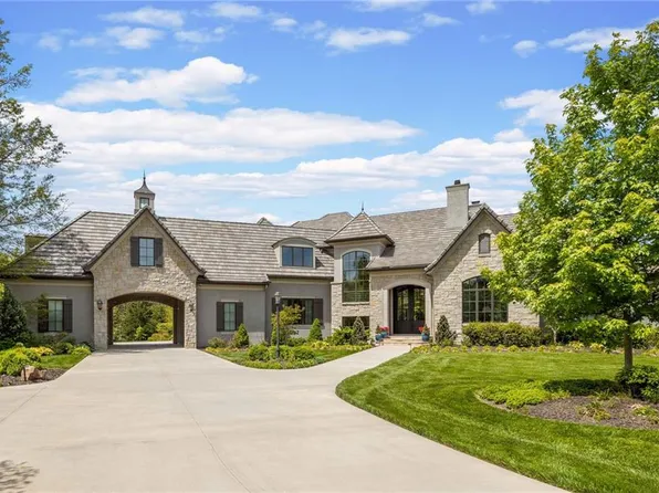 11095 W 192nd Pl, Spring Hill, KS 66083