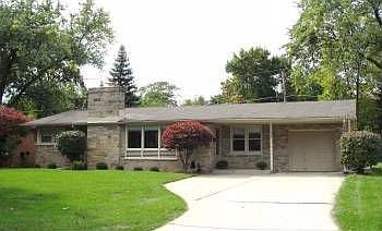 1st image of 826 S Highland Ave