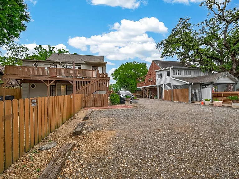 1807 Crocker St #A — Photo 34