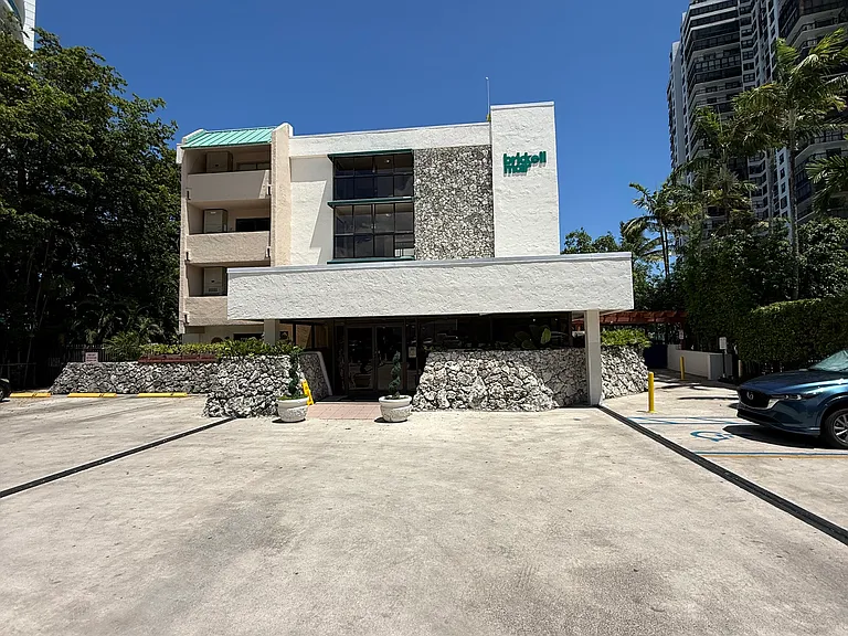 2201 Brickell Ave #89 — Photo 15