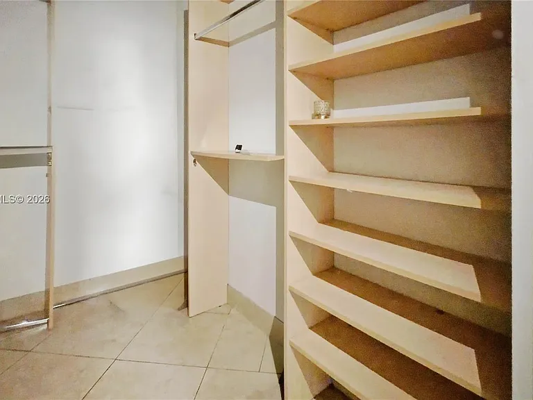 16450 Miami Dr #103 — Photo 11