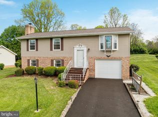 47 Mineral Dr, Inwood, WV 25428