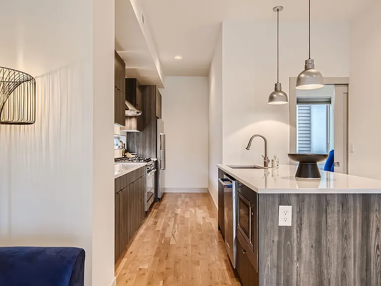2407 Court Pl — Photo 10
