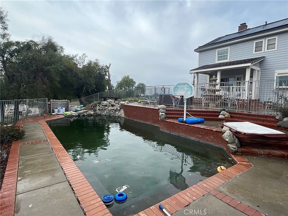 2nd image of 33247 Escondido Dr